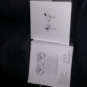 AirPods